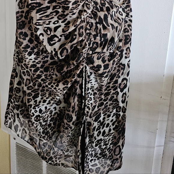SMALL LEOPARD DRESS 👗 - Picture 5 of 14